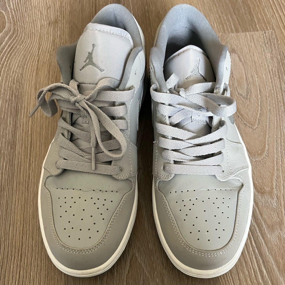 Air Jordan 1 low (grey) M US 8